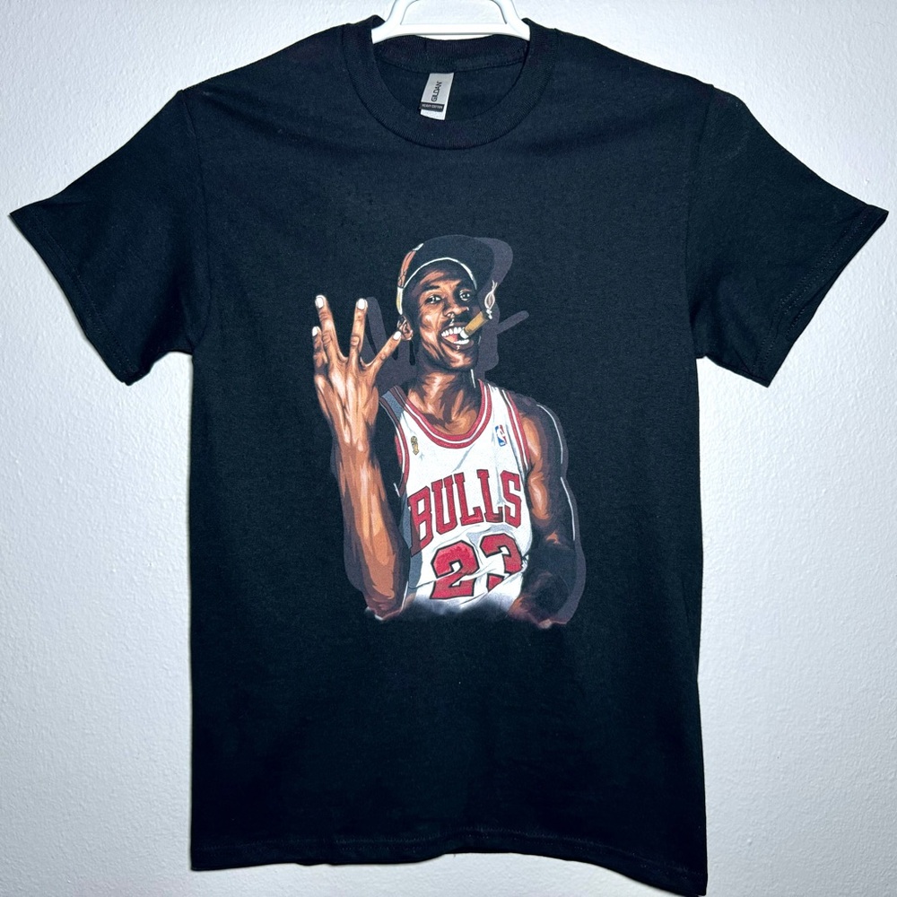 Michael Jordan Three Peat Chicago Bulls T-Shirt Gildan Heavy Cotton Small Black